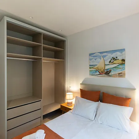 Vakantiehuis House Center - With Garage *
