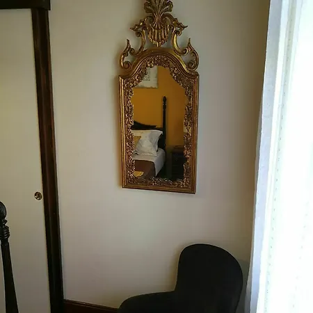 بيت للعطل House Center - With Garage