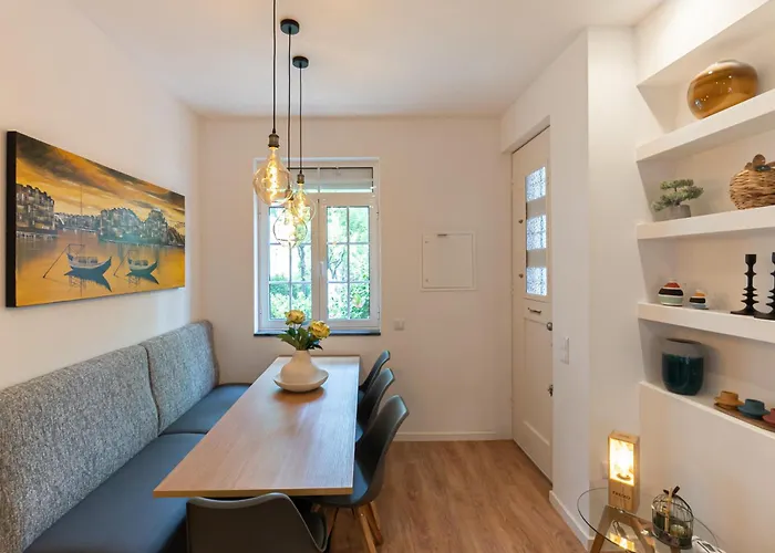 House Center - With Garage Сasa de vacaciones *