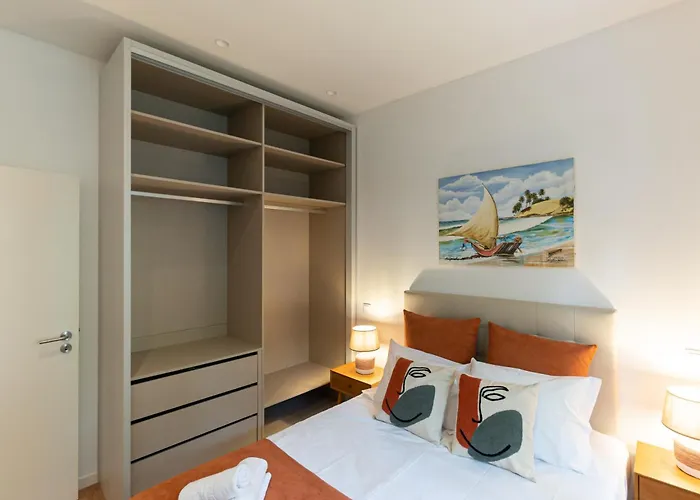 Feriehus House Center - With Garage Porto