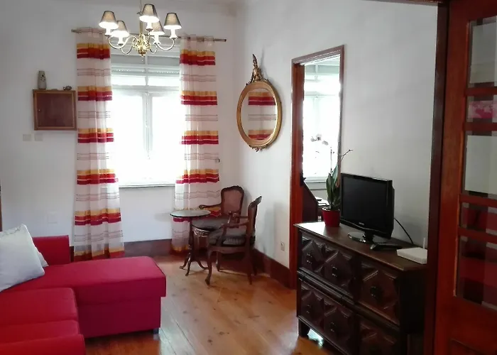 Сasa de vacaciones House Center - With Garage Oporto