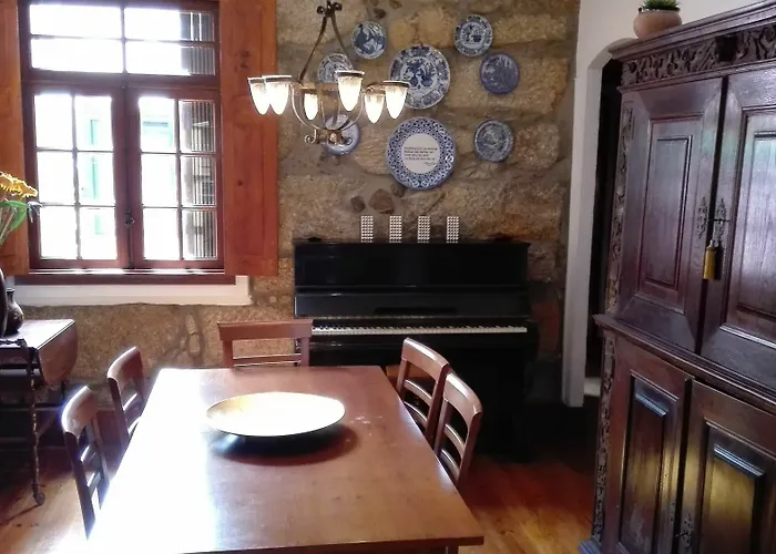 House Center - With Garage