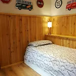 House Center - With Garage