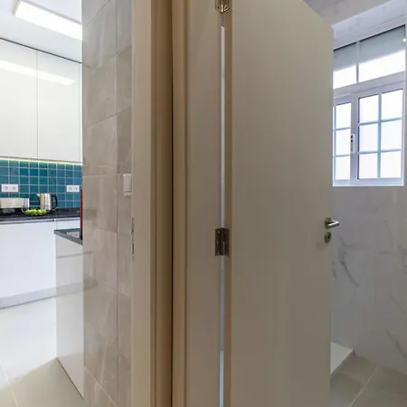 House Center - With Garage בית נופש