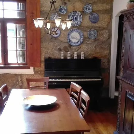 House Center - With Garage