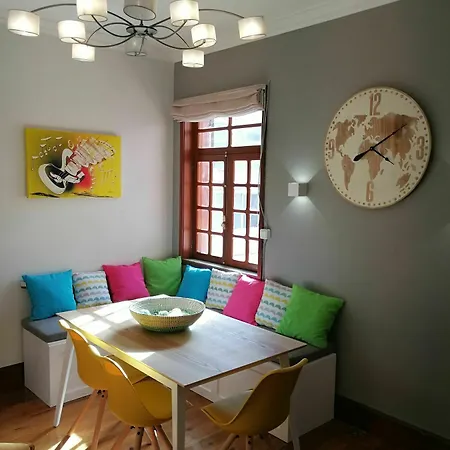 House Center - With Garage *